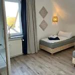 Neu - Moderner Landhausstil Nahe Duesseldorf, Messe, Dus