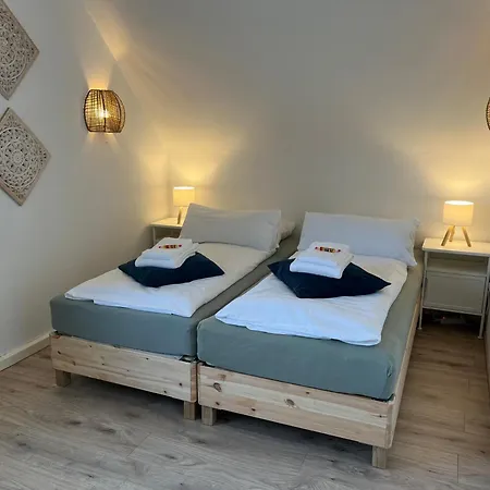 Neu - Moderner Landhausstil Nahe Düsseldorf, Messe, Dus Apartment