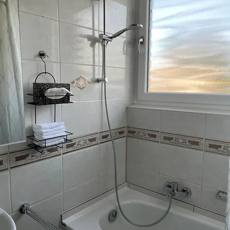 Neu - Moderner Landhausstil Nahe Düsseldorf, Messe, Dus